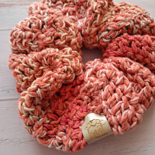 Scrunchie matizado rosa oscuro