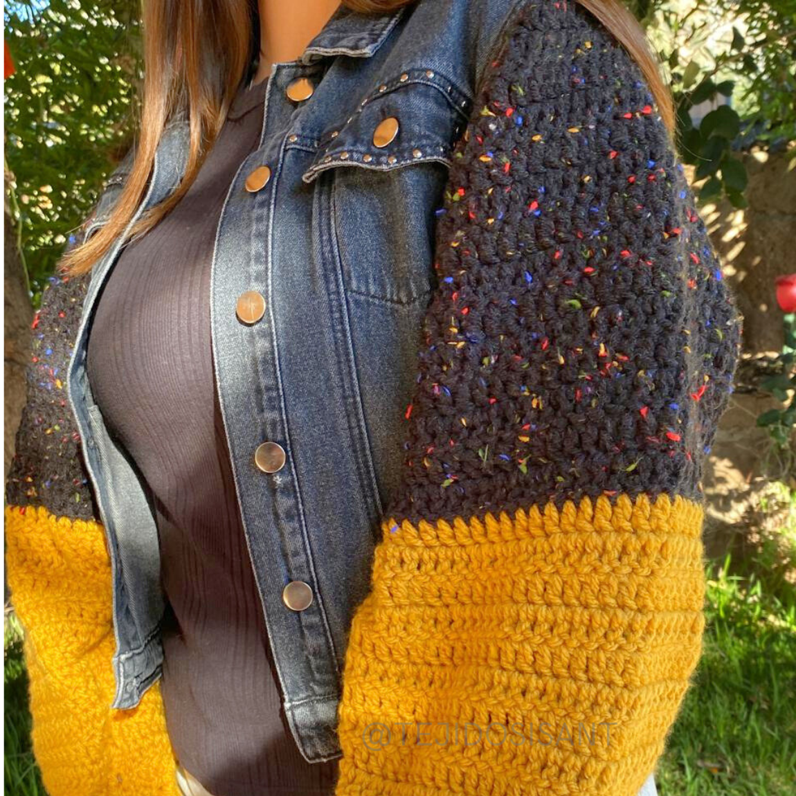 Chaqueta lanera negra/mostaza